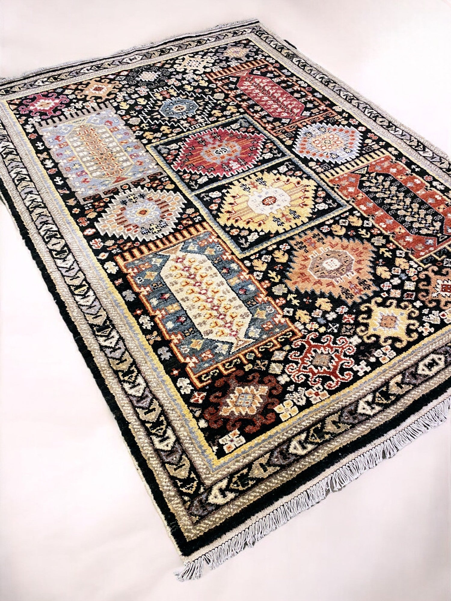 Grana Hand Knotted Rug Sample - 30 x 30 cm - Image 3